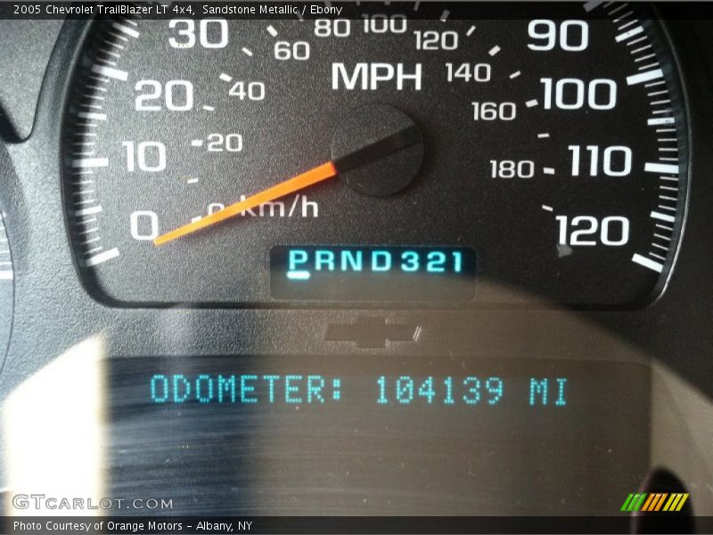 Sandstone Metallic / Ebony 2005 Chevrolet TrailBlazer LT 4x4