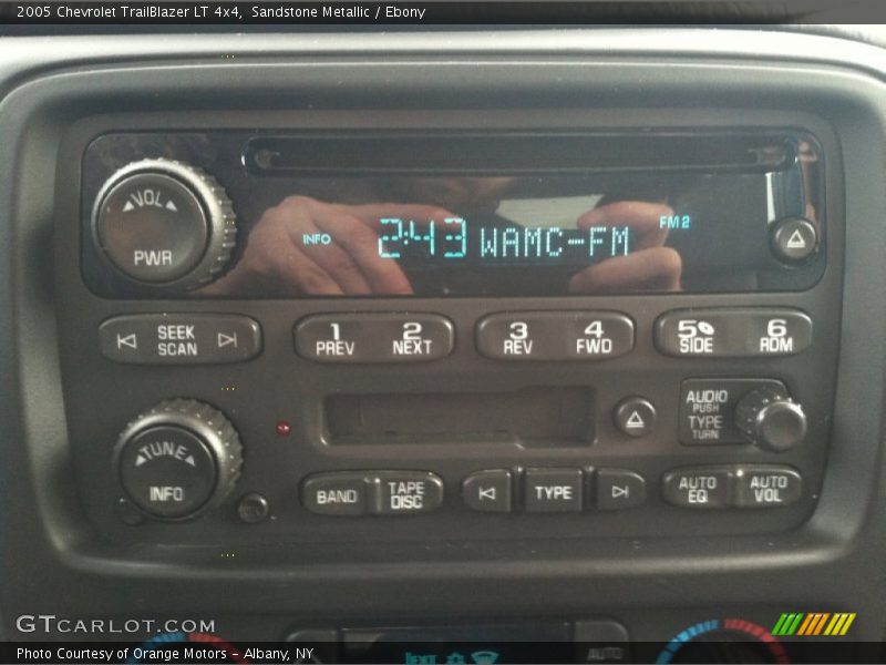 Sandstone Metallic / Ebony 2005 Chevrolet TrailBlazer LT 4x4