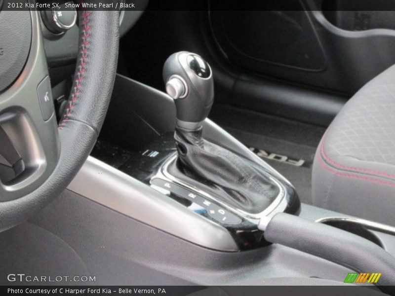 Snow White Pearl / Black 2012 Kia Forte SX