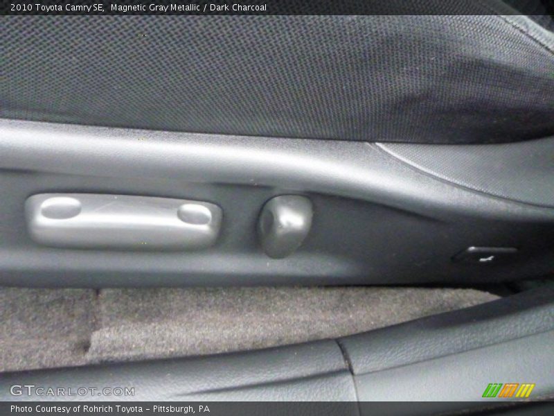 Magnetic Gray Metallic / Dark Charcoal 2010 Toyota Camry SE