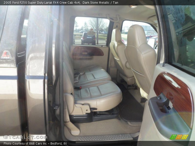 Dark Stone Metallic / Tan 2005 Ford F250 Super Duty Lariat FX4 Crew Cab 4x4