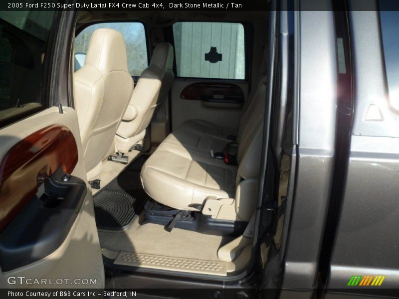 Dark Stone Metallic / Tan 2005 Ford F250 Super Duty Lariat FX4 Crew Cab 4x4