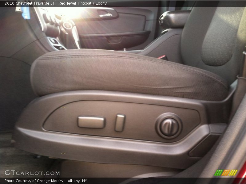 Red Jewel Tintcoat / Ebony 2010 Chevrolet Traverse LT