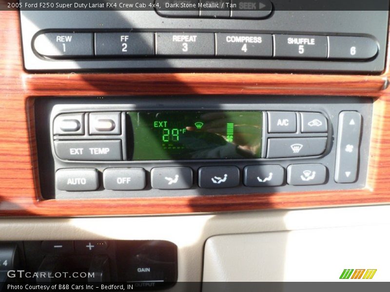 Dark Stone Metallic / Tan 2005 Ford F250 Super Duty Lariat FX4 Crew Cab 4x4
