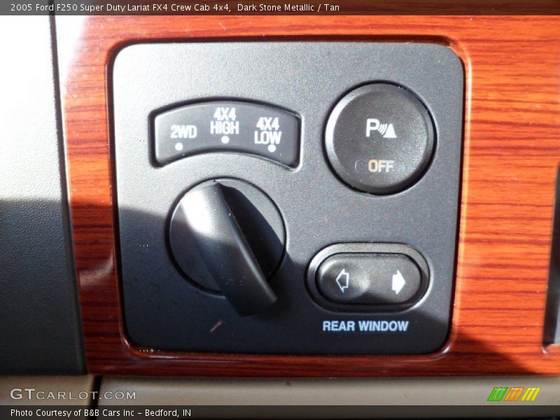 Dark Stone Metallic / Tan 2005 Ford F250 Super Duty Lariat FX4 Crew Cab 4x4