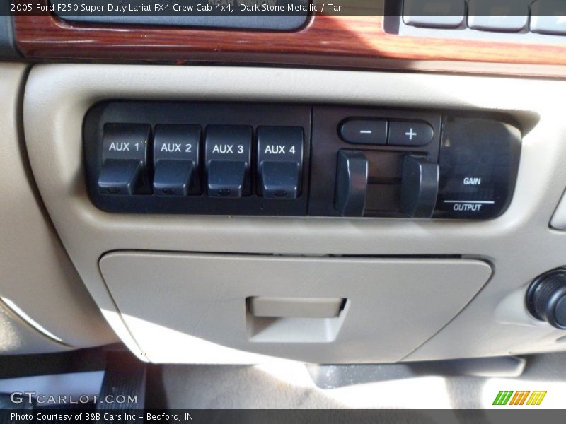 Dark Stone Metallic / Tan 2005 Ford F250 Super Duty Lariat FX4 Crew Cab 4x4