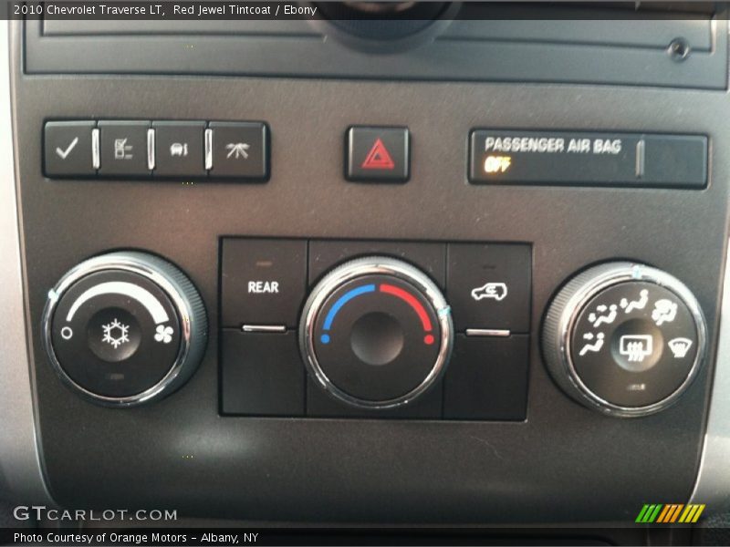 Red Jewel Tintcoat / Ebony 2010 Chevrolet Traverse LT