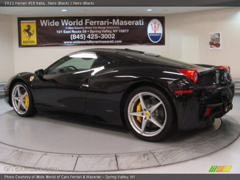 Nero (Black) / Nero (Black) 2011 Ferrari 458 Italia