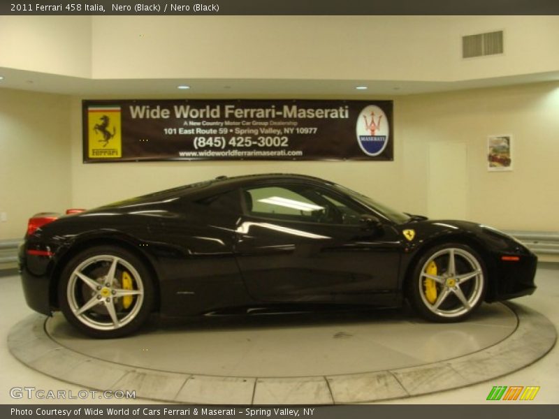 Nero (Black) / Nero (Black) 2011 Ferrari 458 Italia