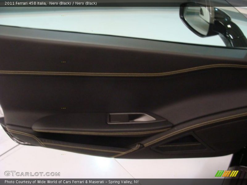 Nero (Black) / Nero (Black) 2011 Ferrari 458 Italia