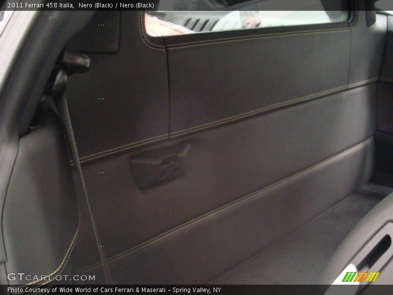 Nero (Black) / Nero (Black) 2011 Ferrari 458 Italia