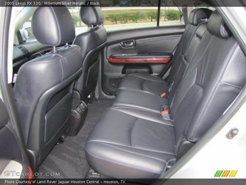 Rear Seat of 2005 RX 330