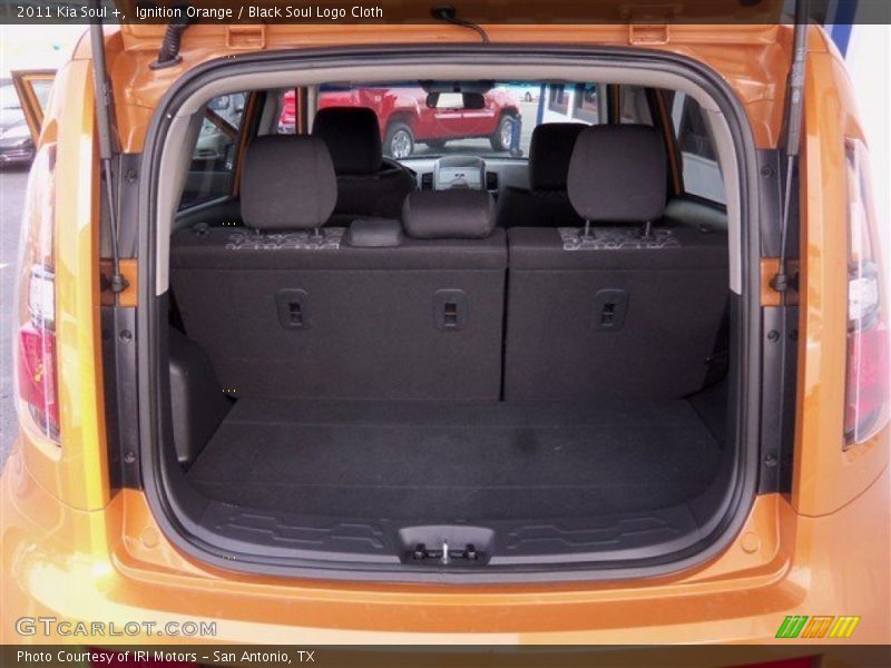 Ignition Orange / Black Soul Logo Cloth 2011 Kia Soul +