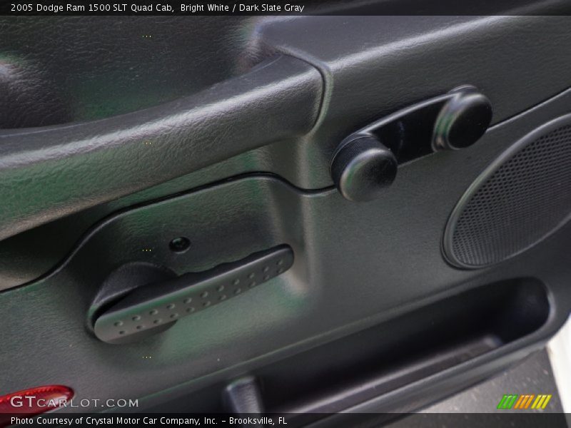 Bright White / Dark Slate Gray 2005 Dodge Ram 1500 SLT Quad Cab