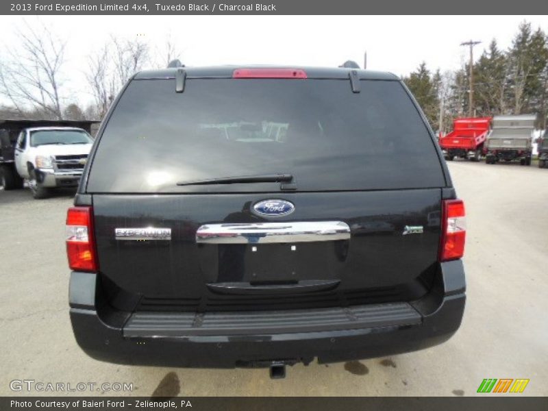 Tuxedo Black / Charcoal Black 2013 Ford Expedition Limited 4x4