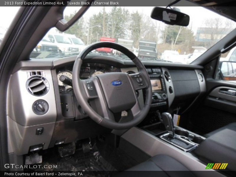 Tuxedo Black / Charcoal Black 2013 Ford Expedition Limited 4x4