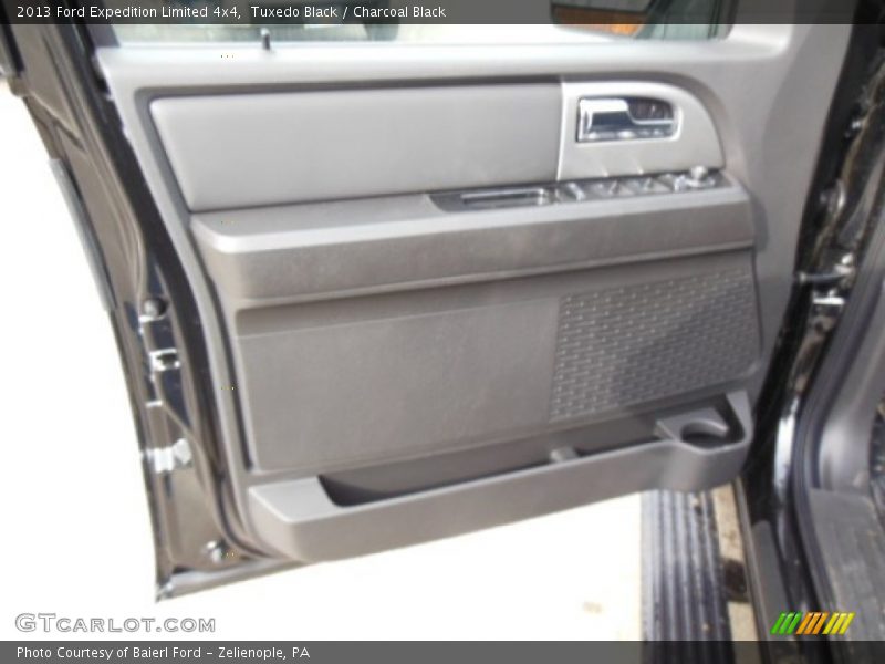 Tuxedo Black / Charcoal Black 2013 Ford Expedition Limited 4x4