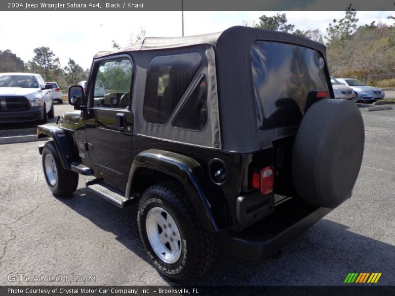 Black / Khaki 2004 Jeep Wrangler Sahara 4x4