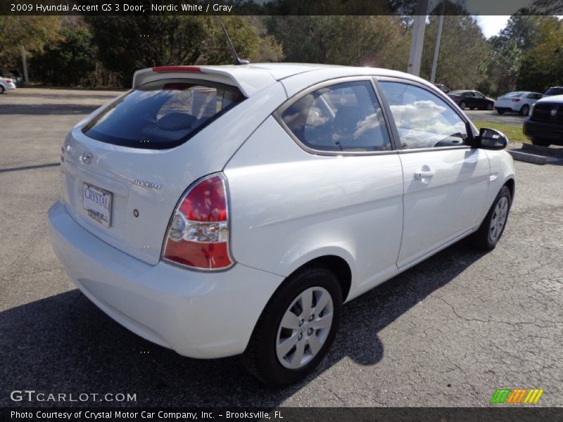 Nordic White / Gray 2009 Hyundai Accent GS 3 Door