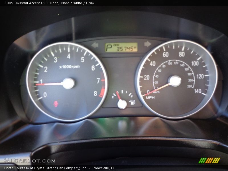 Nordic White / Gray 2009 Hyundai Accent GS 3 Door