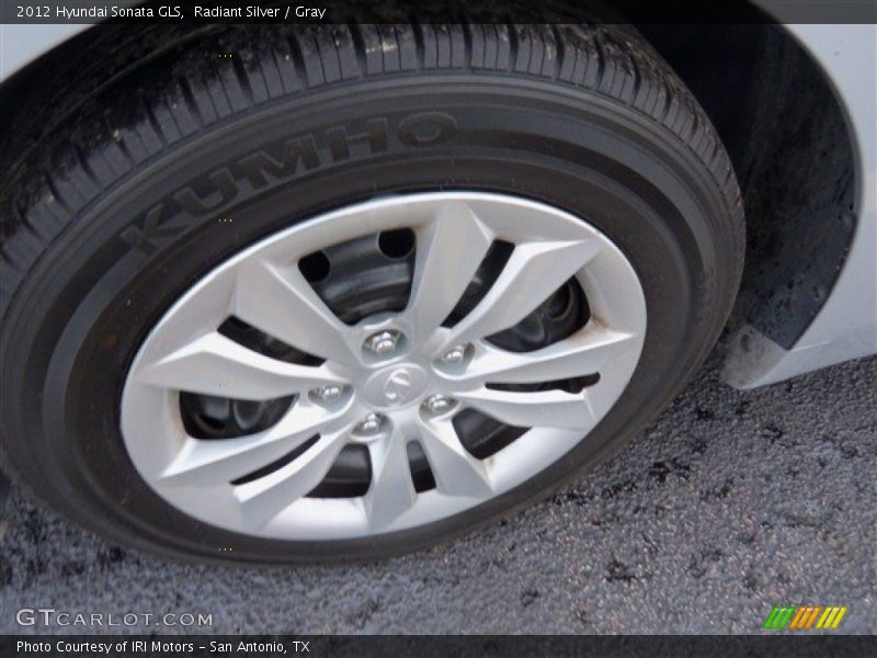 Radiant Silver / Gray 2012 Hyundai Sonata GLS