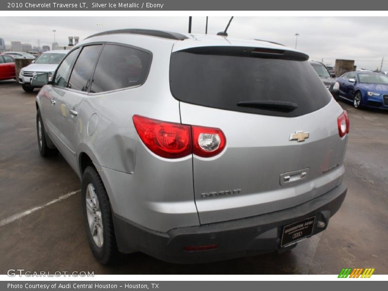 Silver Ice Metallic / Ebony 2010 Chevrolet Traverse LT
