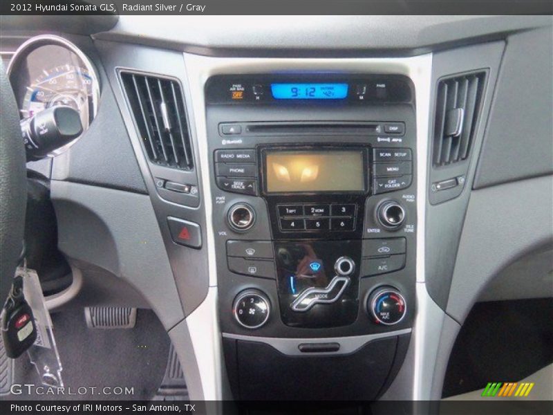 Radiant Silver / Gray 2012 Hyundai Sonata GLS