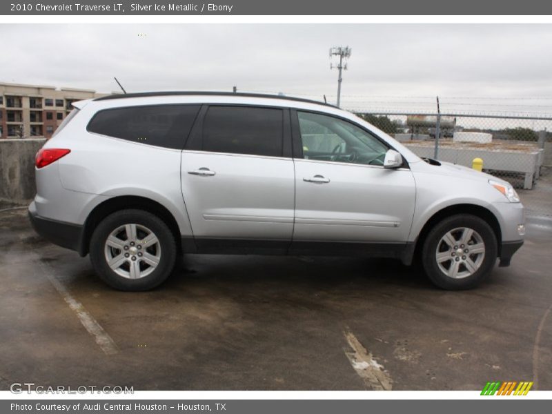  2010 Traverse LT Silver Ice Metallic