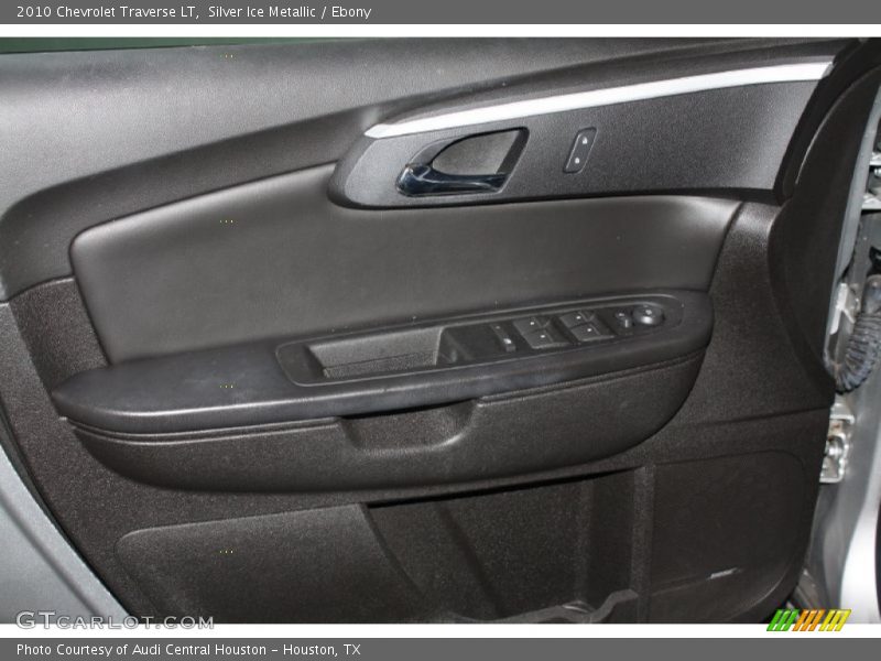 Silver Ice Metallic / Ebony 2010 Chevrolet Traverse LT