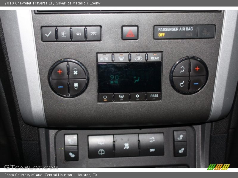 Controls of 2010 Traverse LT