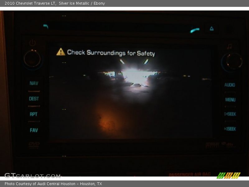 Silver Ice Metallic / Ebony 2010 Chevrolet Traverse LT