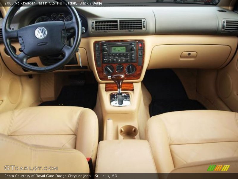 Black / Beige 2005 Volkswagen Passat GLS 1.8T Sedan