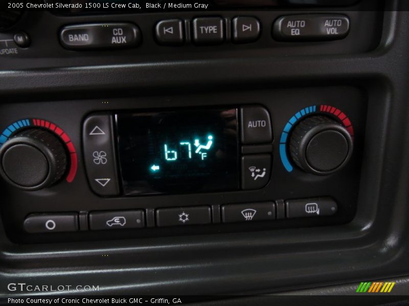 Black / Medium Gray 2005 Chevrolet Silverado 1500 LS Crew Cab