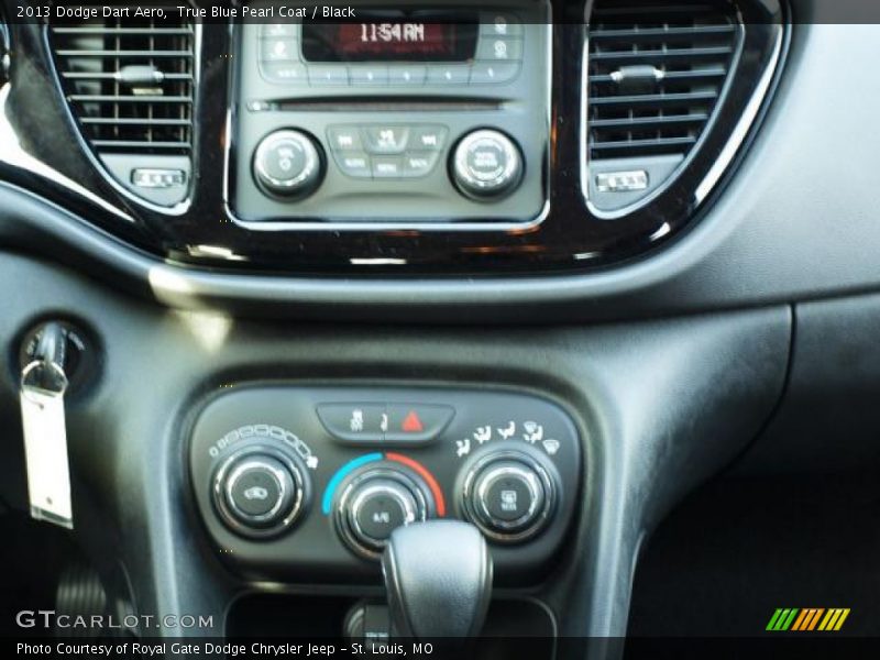 True Blue Pearl Coat / Black 2013 Dodge Dart Aero
