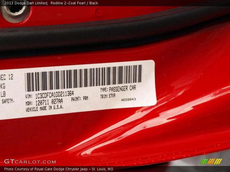 Redline 2-Coat Pearl / Black 2013 Dodge Dart Limited