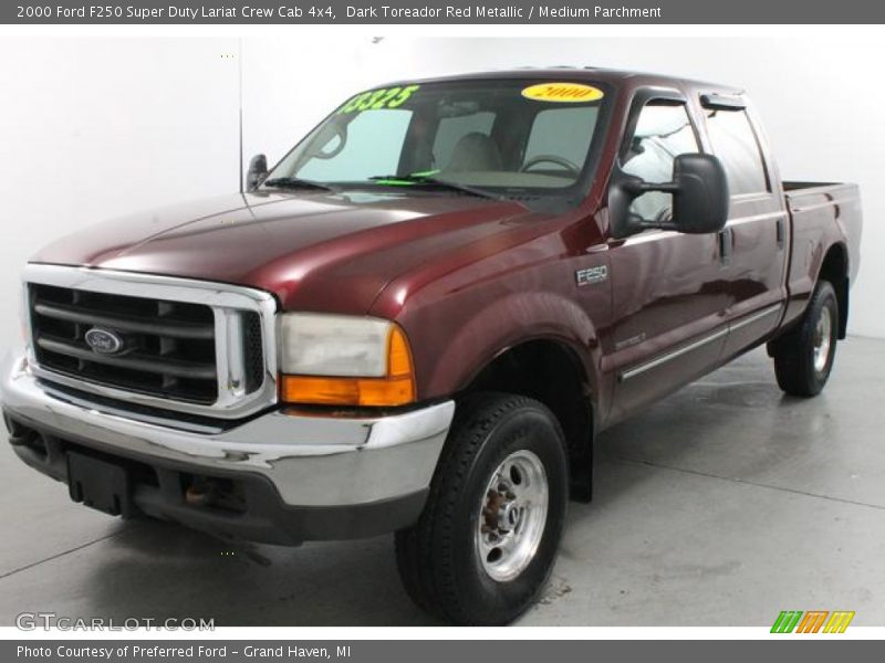 Dark Toreador Red Metallic / Medium Parchment 2000 Ford F250 Super Duty Lariat Crew Cab 4x4