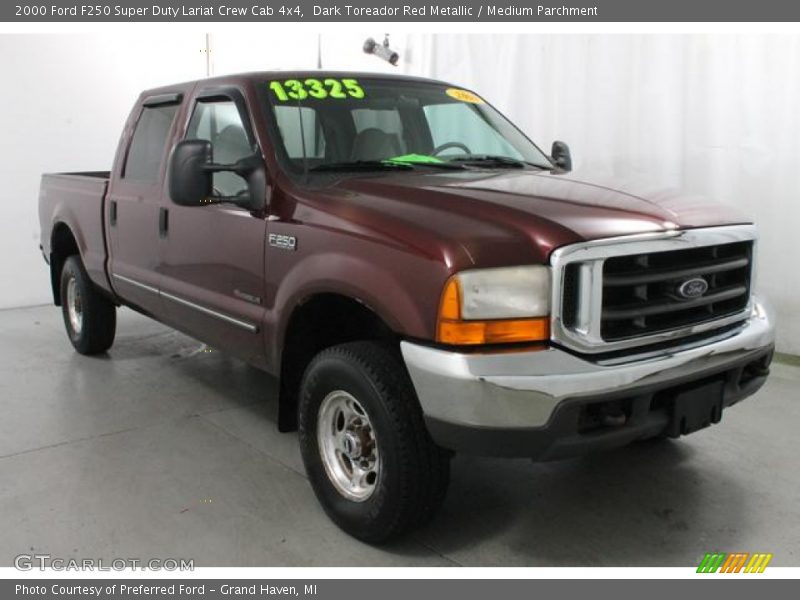 Dark Toreador Red Metallic / Medium Parchment 2000 Ford F250 Super Duty Lariat Crew Cab 4x4
