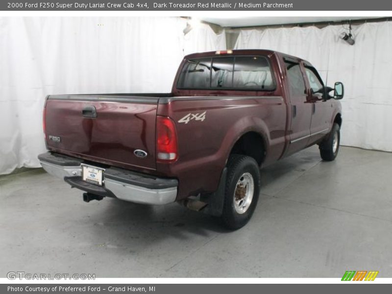 Dark Toreador Red Metallic / Medium Parchment 2000 Ford F250 Super Duty Lariat Crew Cab 4x4