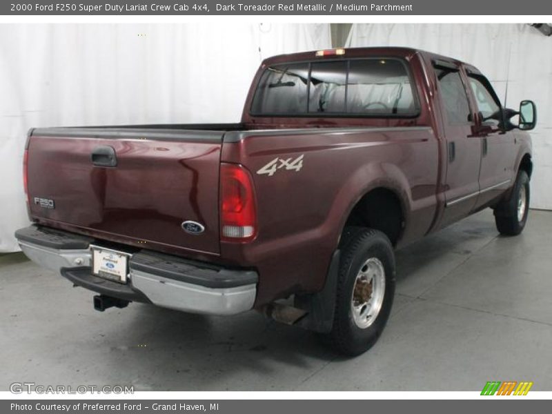 Dark Toreador Red Metallic / Medium Parchment 2000 Ford F250 Super Duty Lariat Crew Cab 4x4