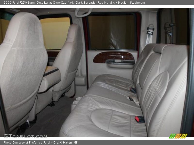 Dark Toreador Red Metallic / Medium Parchment 2000 Ford F250 Super Duty Lariat Crew Cab 4x4