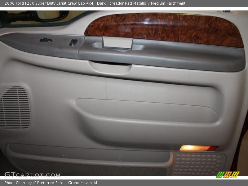 Dark Toreador Red Metallic / Medium Parchment 2000 Ford F250 Super Duty Lariat Crew Cab 4x4