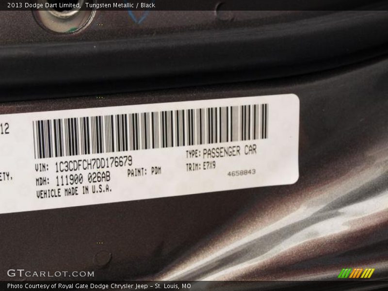 Tungsten Metallic / Black 2013 Dodge Dart Limited