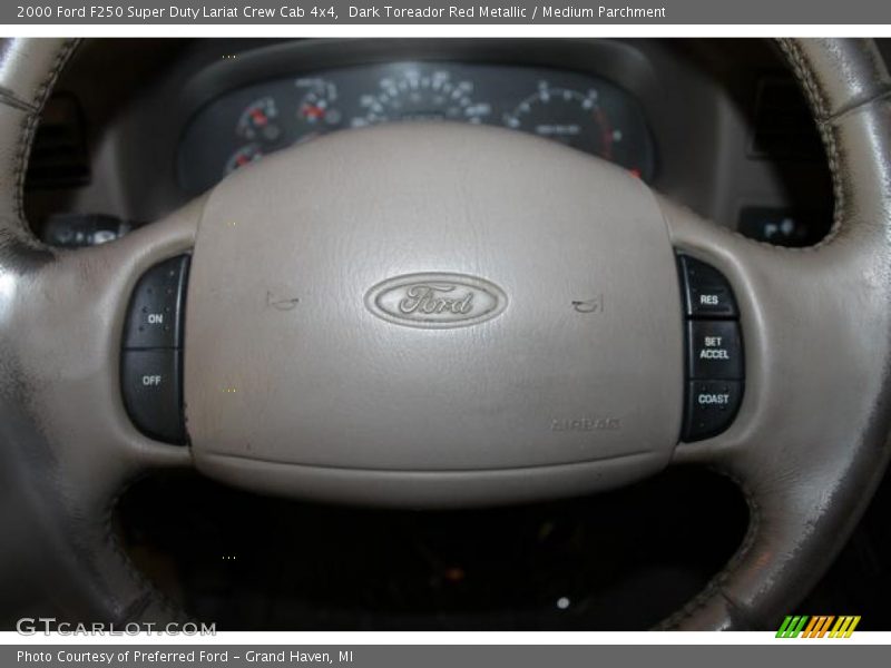 Dark Toreador Red Metallic / Medium Parchment 2000 Ford F250 Super Duty Lariat Crew Cab 4x4