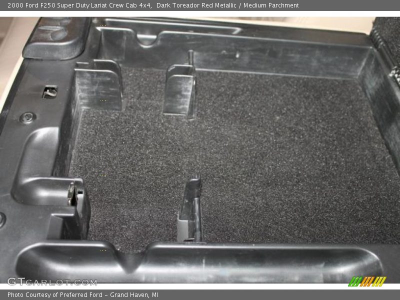 Dark Toreador Red Metallic / Medium Parchment 2000 Ford F250 Super Duty Lariat Crew Cab 4x4