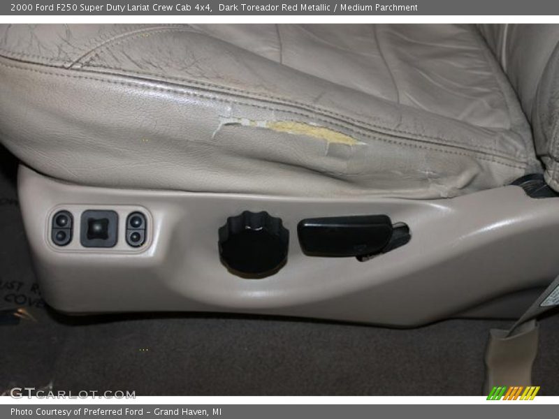 Dark Toreador Red Metallic / Medium Parchment 2000 Ford F250 Super Duty Lariat Crew Cab 4x4
