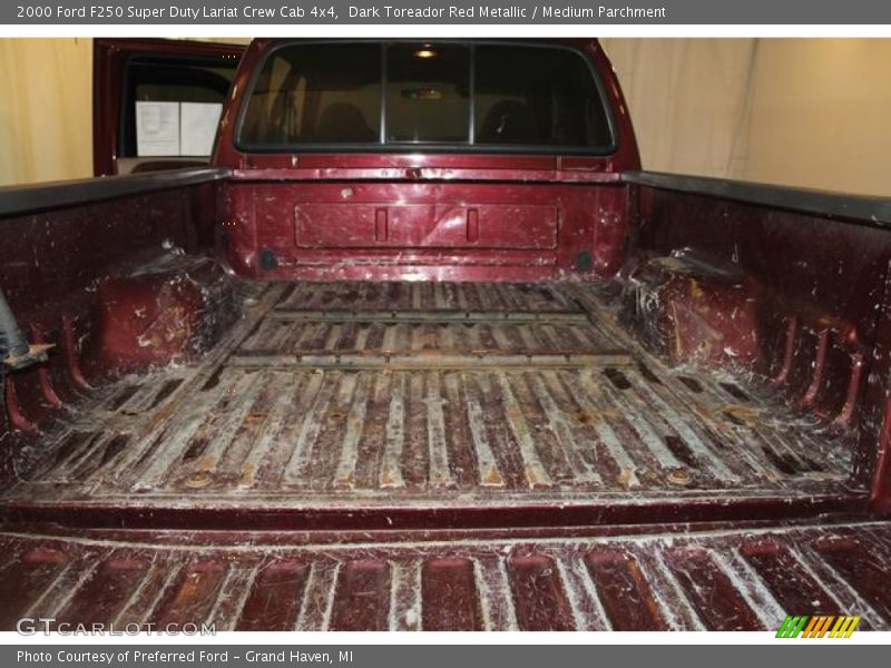 Dark Toreador Red Metallic / Medium Parchment 2000 Ford F250 Super Duty Lariat Crew Cab 4x4
