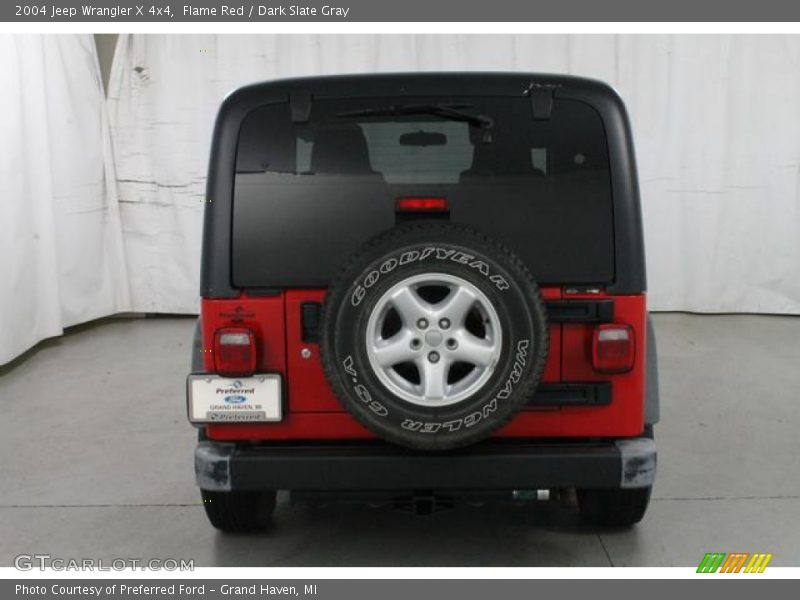 Flame Red / Dark Slate Gray 2004 Jeep Wrangler X 4x4