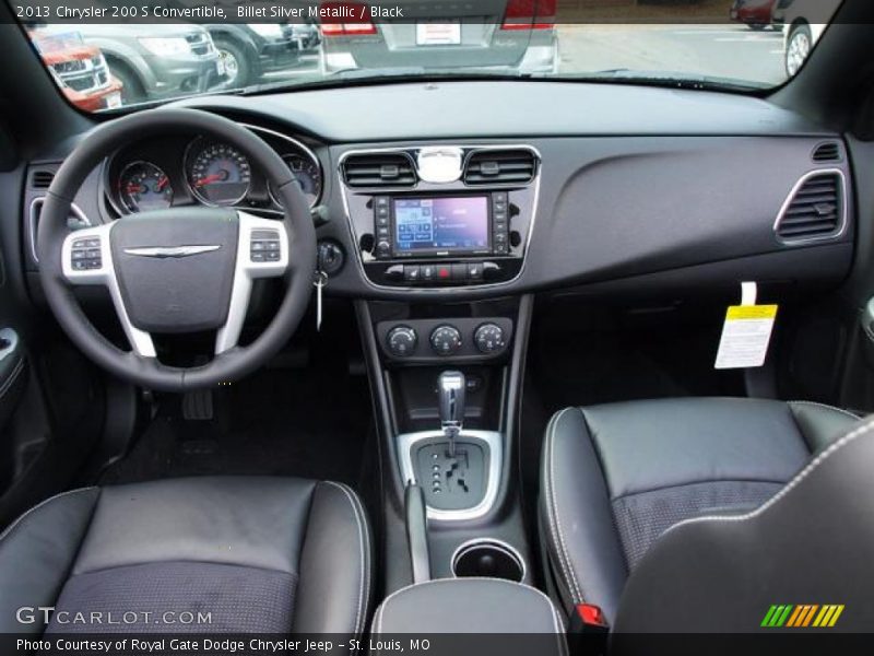 Dashboard of 2013 200 S Convertible