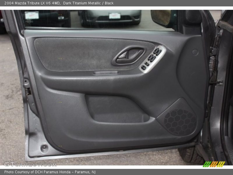 Door Panel of 2004 Tribute LX V6 4WD