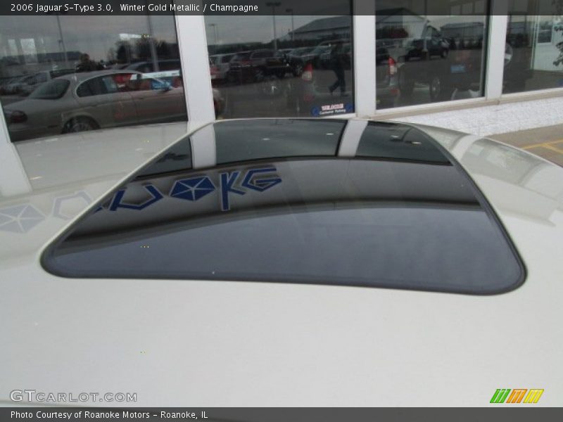 Winter Gold Metallic / Champagne 2006 Jaguar S-Type 3.0